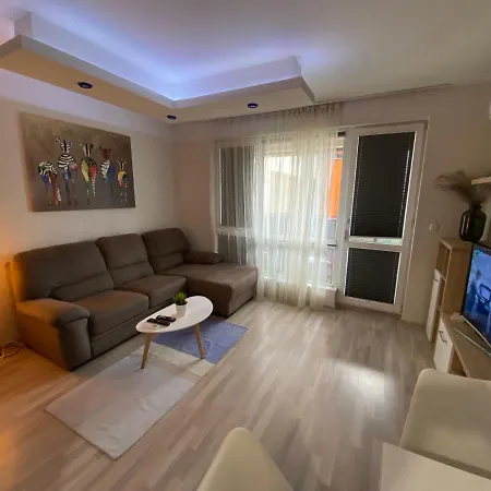 Modern & 1br With Lovely Terrace *