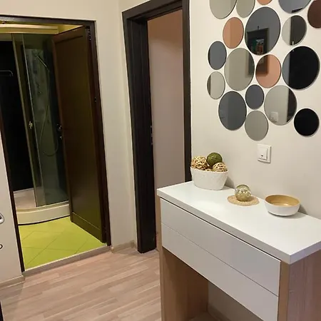 Modern & 1br With Lovely Terrace Daire Filibe
