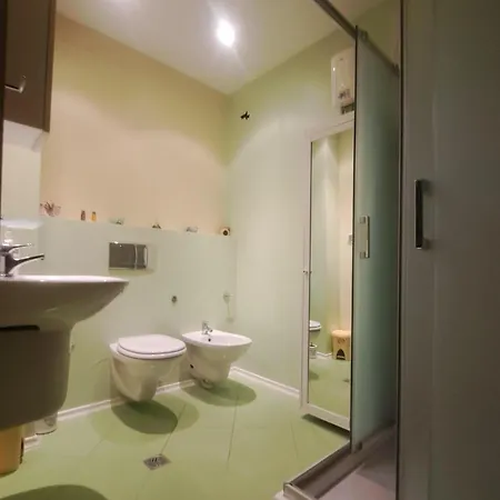 Modern & 1br With Lovely Terrace *