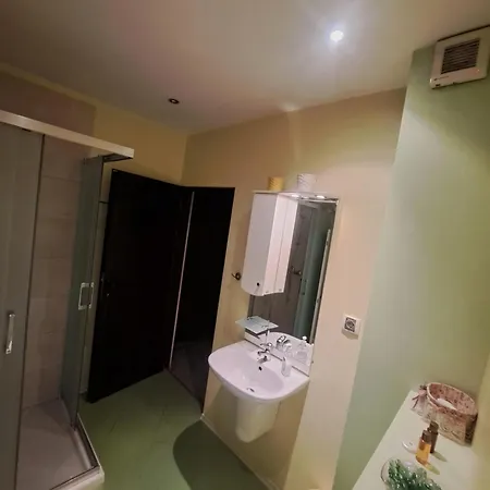 Modern & 1br With Lovely Terrace * Filibe